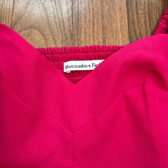 Abercrombie & Fitch Pink Crop Blouse with Puffed Sleeves - Picture 2 of 3
